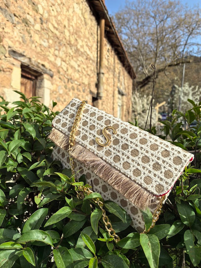 Panarea harites clutch