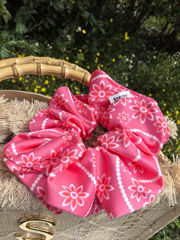 #Fuchsia Fire scrunchie
