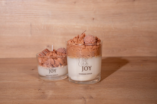 Tsoureki-pralina candle