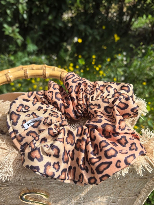 #Leonie scrunchie