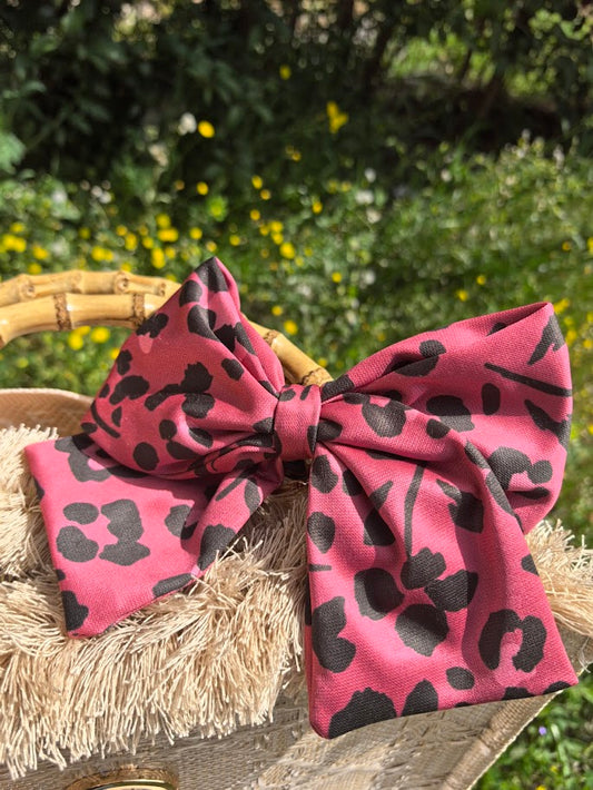 #Kissable Rouge Bow