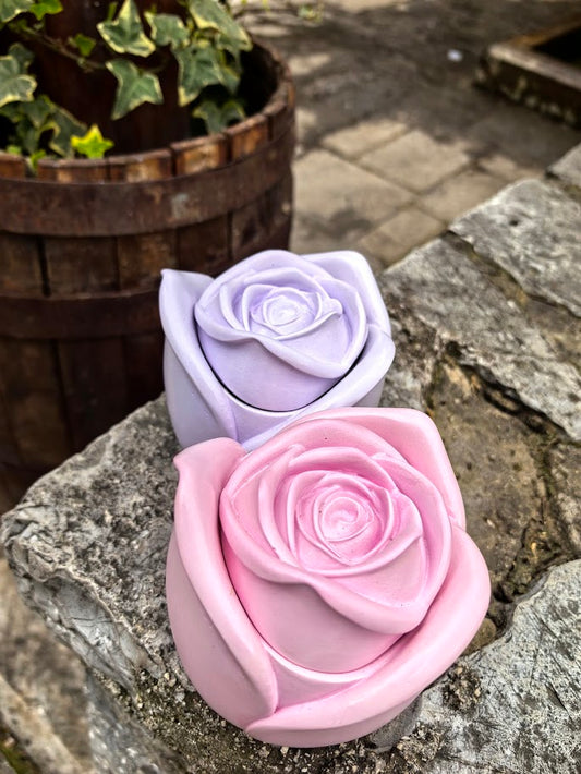 #Mono Rosa Candle